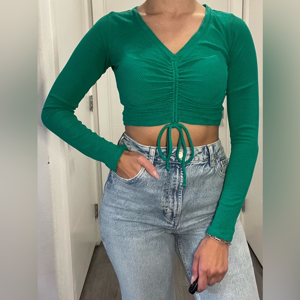 ALO Yoga Emerald Ruched Long Sleeve Top